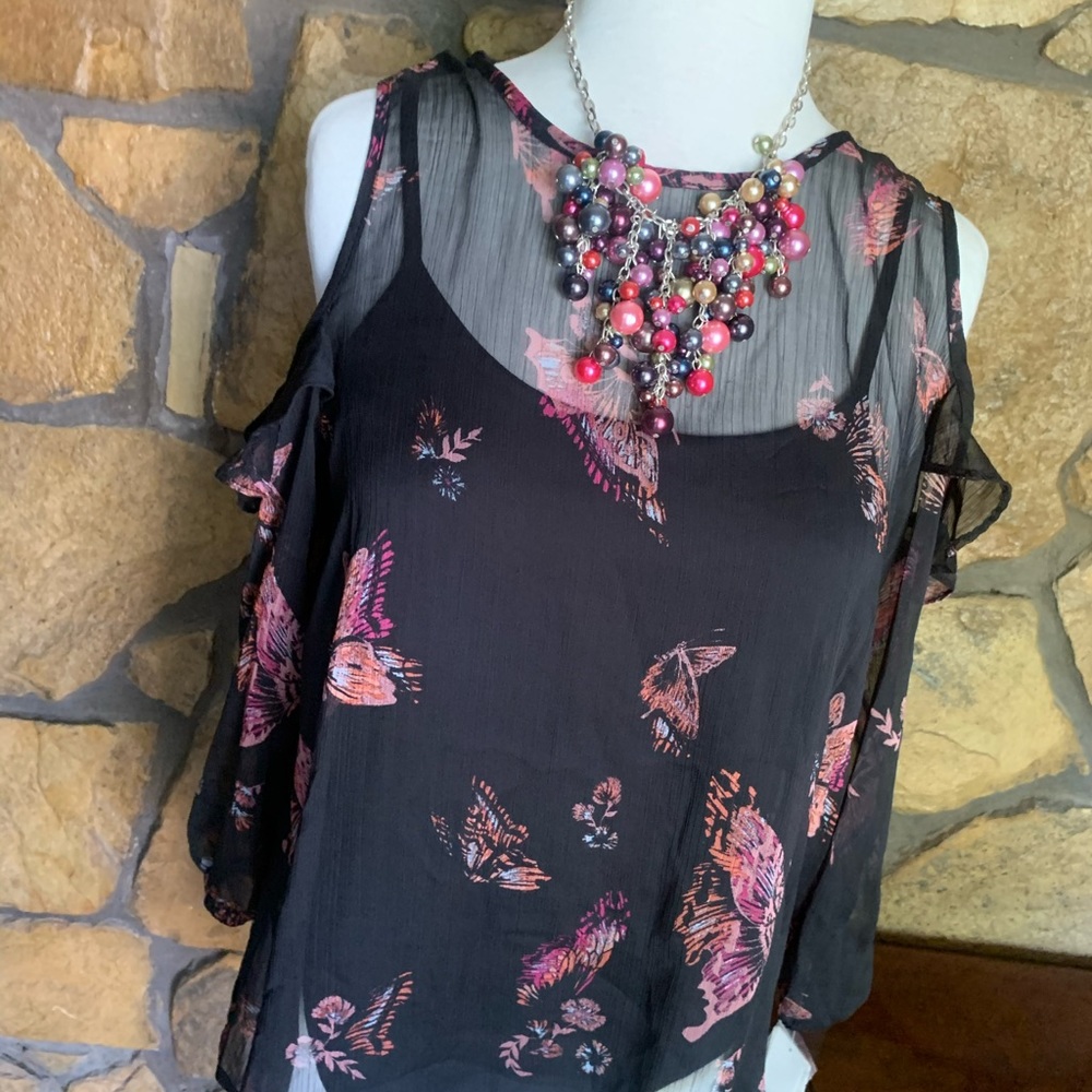 NWT Mudd Chiffon Ruffle Trim Cold Shoulder Top-Size Small